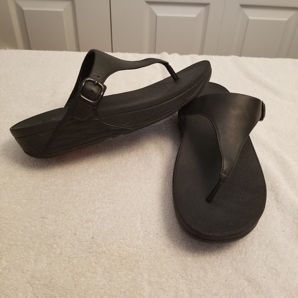 Fit Flop Women's Sz. 10 Sandals In Black Side Buckle Style 930-090 - Picture 1 of 8